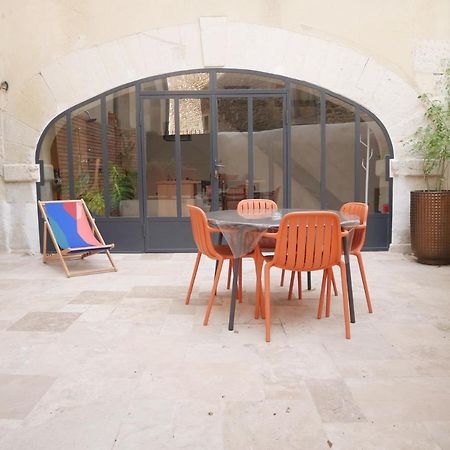 Le Clos Des Confidences Grignan Exterior foto